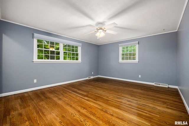 433 E FERNWOOD Street, Morton, IL 61550