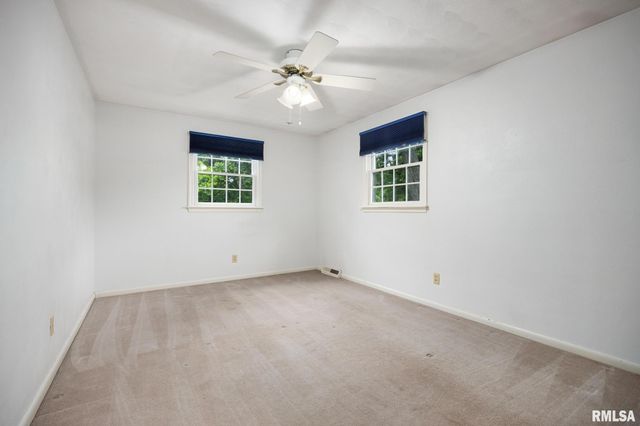433 E FERNWOOD Street, Morton, IL 61550