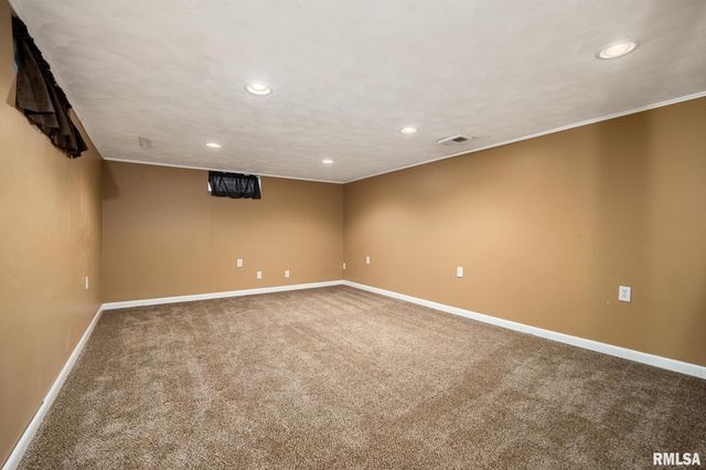 433 E FERNWOOD Street, Morton, IL 61550