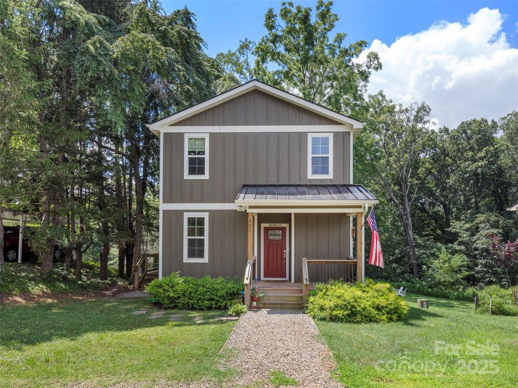 862 Sand Hill Road, Asheville, NC 28806