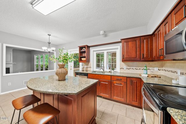 108 Woodshire Lane, Chapel Hill, NC 27514