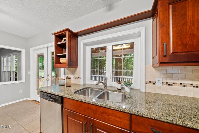 108 Woodshire Lane, Chapel Hill, NC 27514