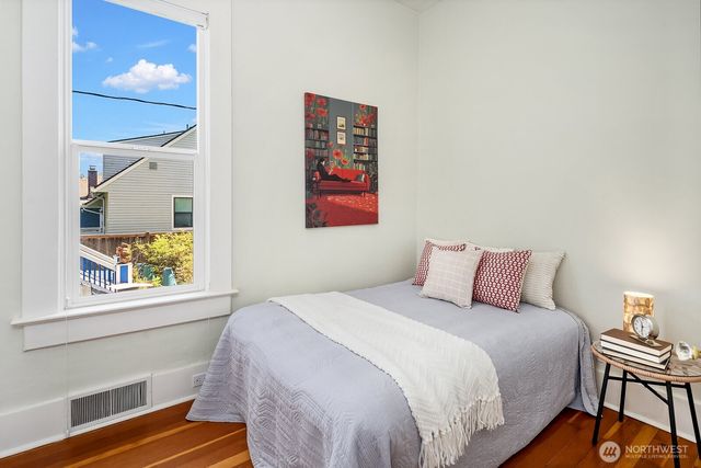 2434 S Irving Street, Seattle, WA 98144