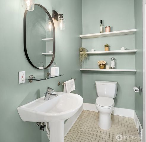 2434 S Irving Street, Seattle, WA 98144