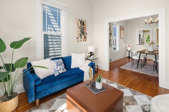 2434 S Irving Street, Seattle, WA 98144