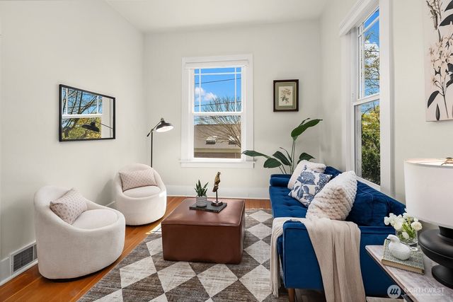 2434 S Irving Street, Seattle, WA 98144