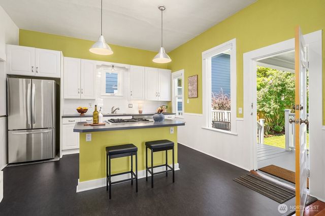 2434 S Irving Street, Seattle, WA 98144