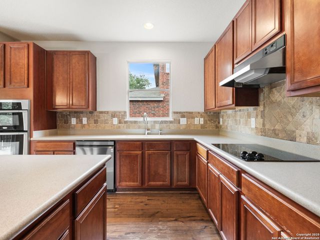 8019 Jalane Oaks, San Antonio, TX 78255