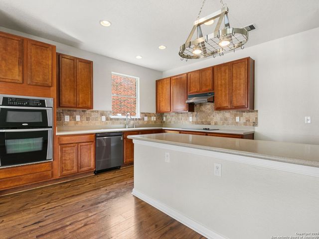 8019 Jalane Oaks, San Antonio, TX 78255