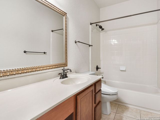 8019 Jalane Oaks, San Antonio, TX 78255