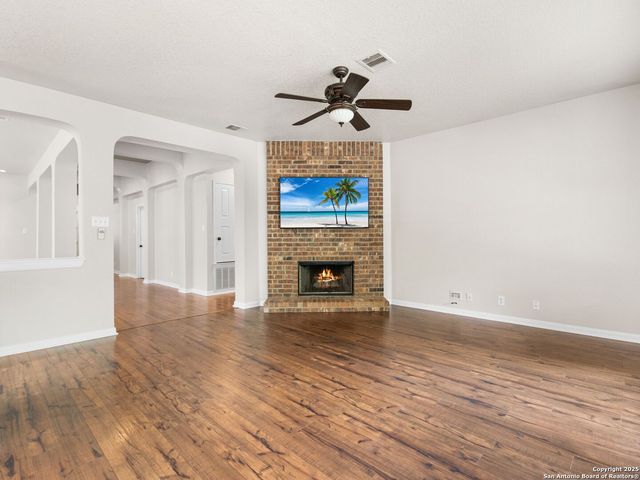 8019 Jalane Oaks, San Antonio, TX 78255