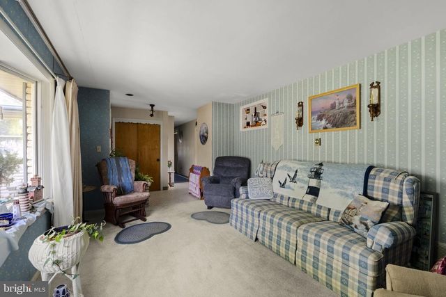 1041 SPRINGVILLE RD, East Earl, PA 17519