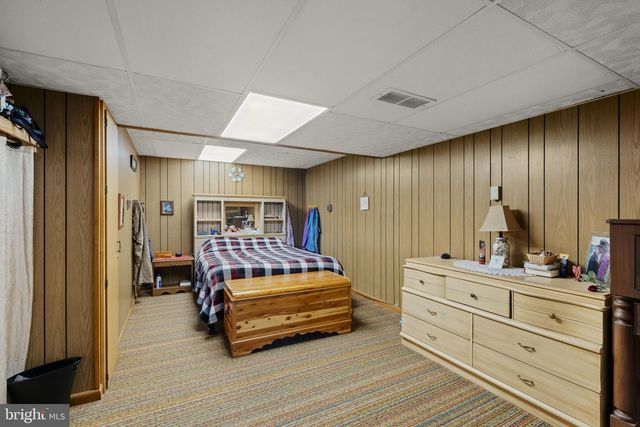 1041 SPRINGVILLE RD, East Earl, PA 17519