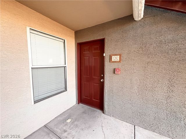 5055 West Hacienda Avenue 1202, Las Vegas, NV 89118
