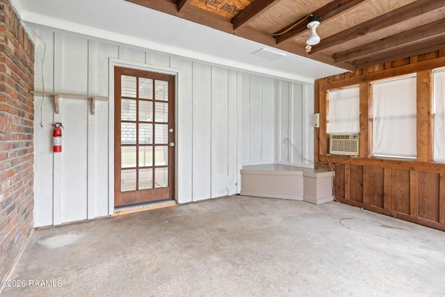 119 Gordon Crockett Drive, Lafayette, LA 70508
