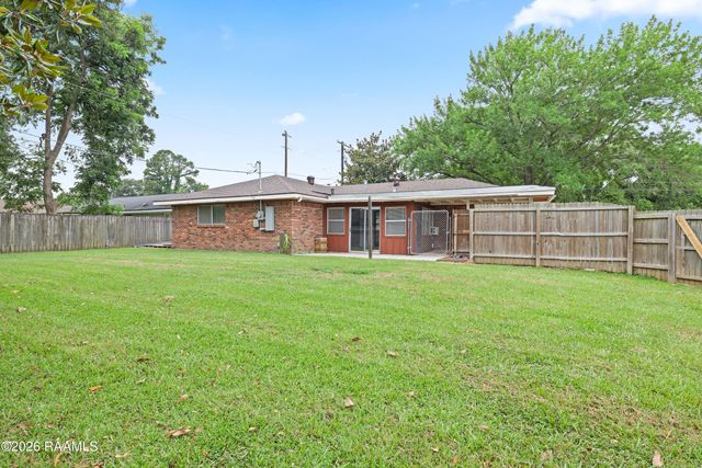 119 Gordon Crockett Drive, Lafayette, LA 70508