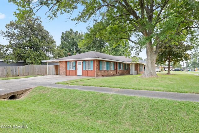 119 Gordon Crockett Drive, Lafayette, LA 70508