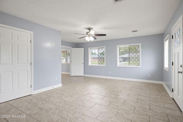 119 Gordon Crockett Drive, Lafayette, LA 70508