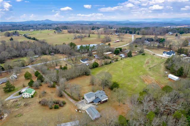 573 Mauldin Lake Road, Liberty, SC 29657