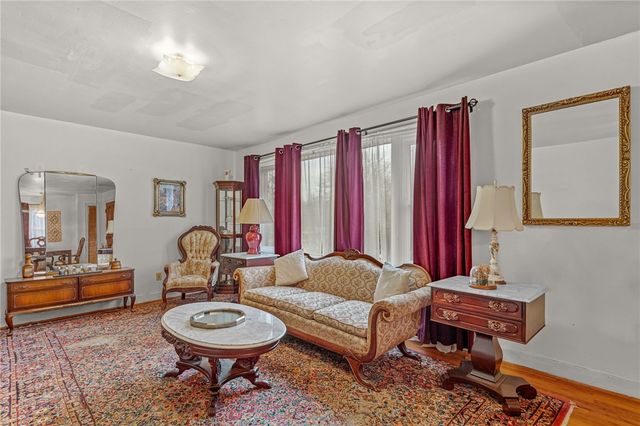 573 Mauldin Lake Road, Liberty, SC 29657