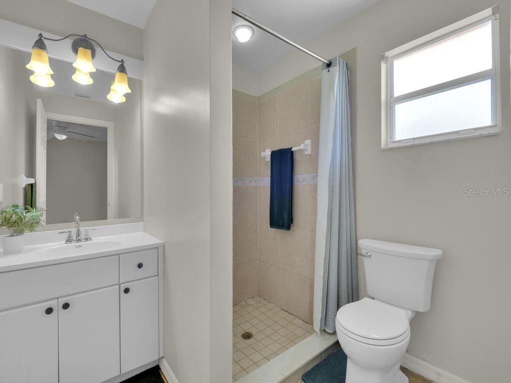 Image 15 of property listing at 1208/1210 SE 24TH AVENUE, Cape Coral, FL 33990