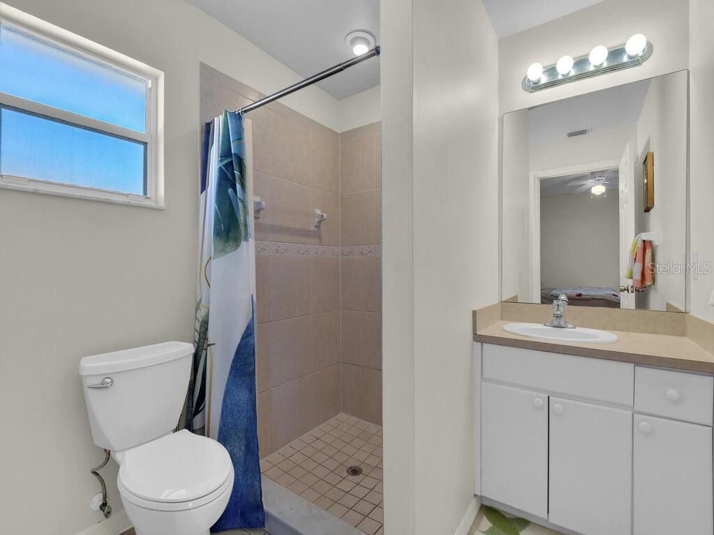 Image 33 of property listing at 1208/1210 SE 24TH AVENUE, Cape Coral, FL 33990