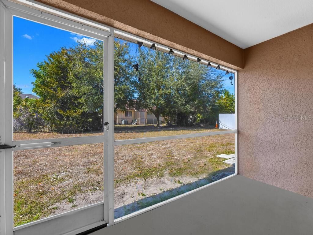 Image 34 of property listing at 1208/1210 SE 24TH AVENUE, Cape Coral, FL 33990