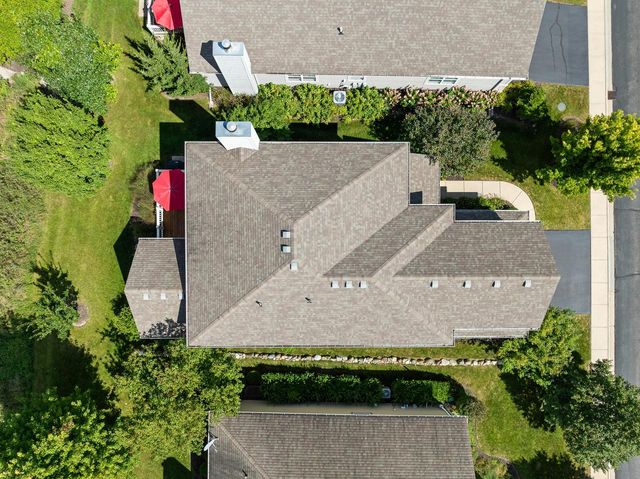 106 Lake Vista CIRCLE, Fontana, WI 53125