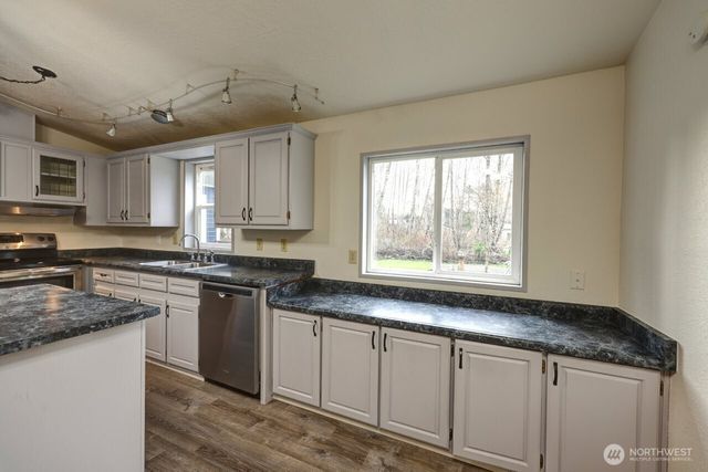 10606 Pacific Way, Long Beach, WA 98631