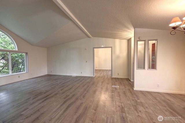 10606 Pacific Way, Long Beach, WA 98631