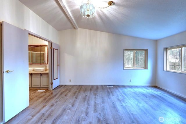 10606 Pacific Way, Long Beach, WA 98631