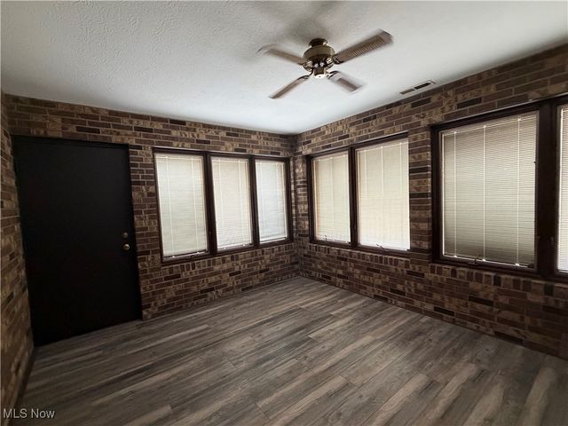 3350 Long Road, Avon, OH 44011