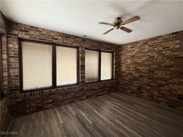 3350 Long Road, Avon, OH 44011