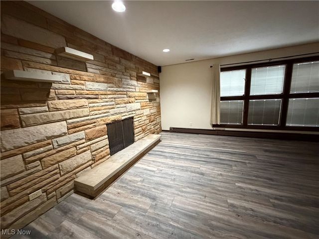 3350 Long Road, Avon, OH 44011