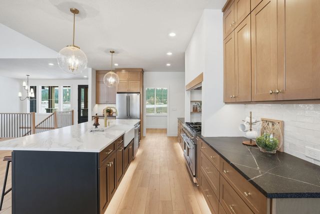 8818 E Little Deep Creek Ln, Colbert, WA 99005