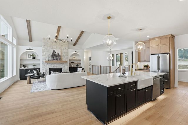 8818 E Little Deep Creek Ln, Colbert, WA 99005