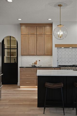 8818 E Little Deep Creek Ln, Colbert, WA 99005