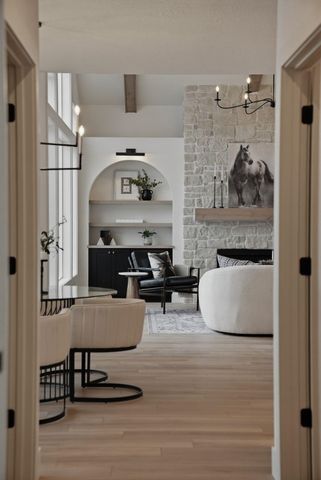 8818 E Little Deep Creek Ln, Colbert, WA 99005