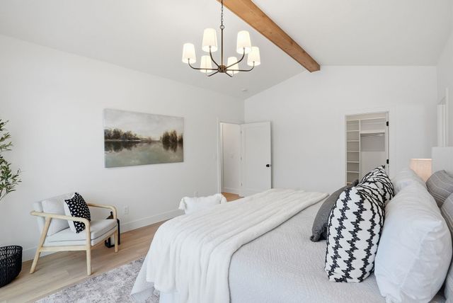 8818 E Little Deep Creek Ln, Colbert, WA 99005