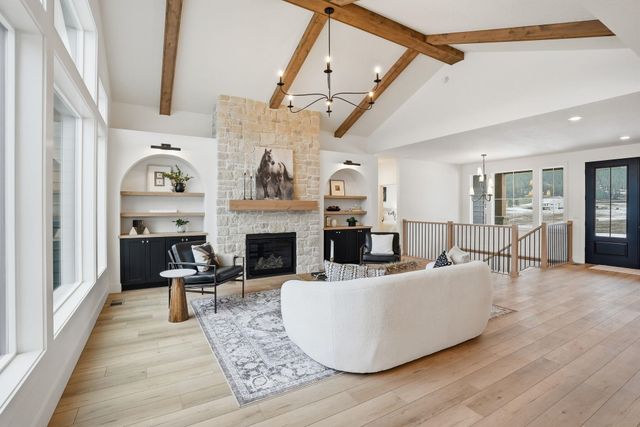 8818 E Little Deep Creek Ln, Colbert, WA 99005