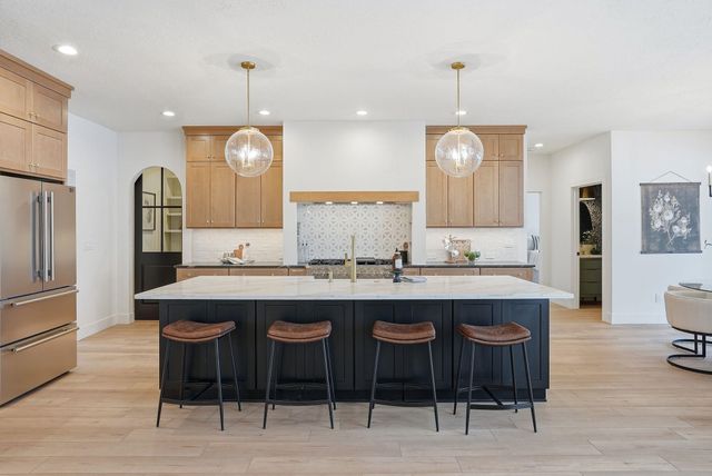 8818 E Little Deep Creek Ln, Colbert, WA 99005