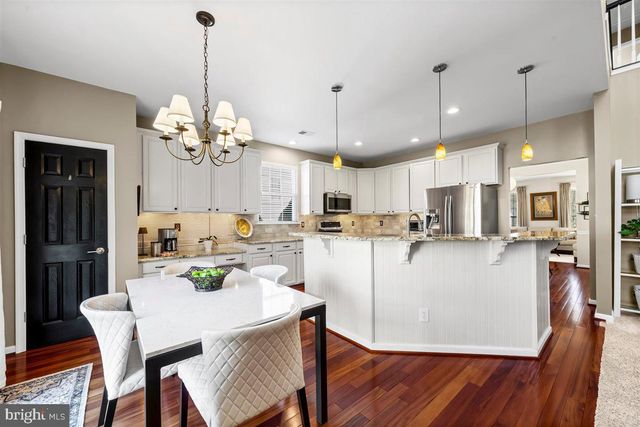 204 FOUR IN HAND CT, West Chester, PA 19382