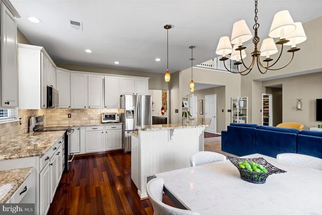 204 FOUR IN HAND CT, West Chester, PA 19382