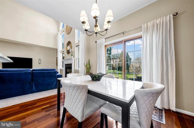 204 FOUR IN HAND CT, West Chester, PA 19382