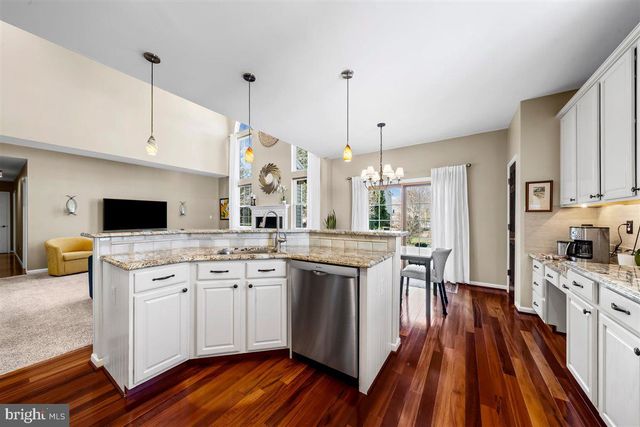 204 FOUR IN HAND CT, West Chester, PA 19382