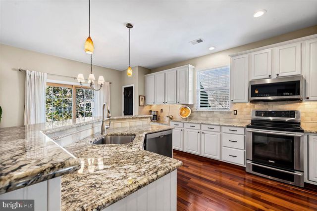 204 FOUR IN HAND CT, West Chester, PA 19382