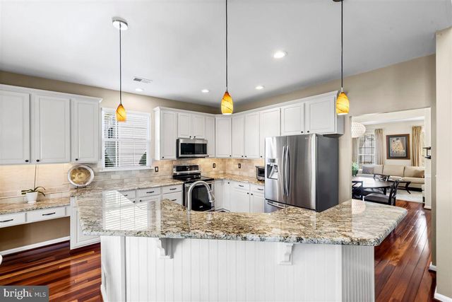 204 FOUR IN HAND CT, West Chester, PA 19382