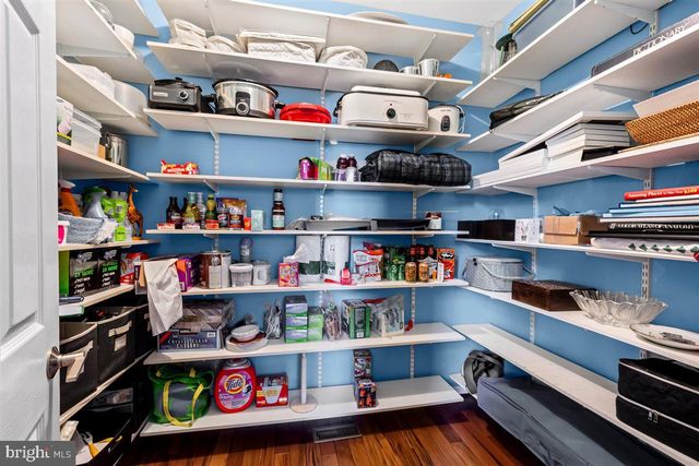 204 FOUR IN HAND CT, West Chester, PA 19382