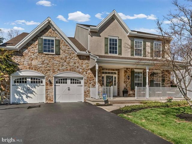 204 FOUR IN HAND CT, West Chester, PA 19382