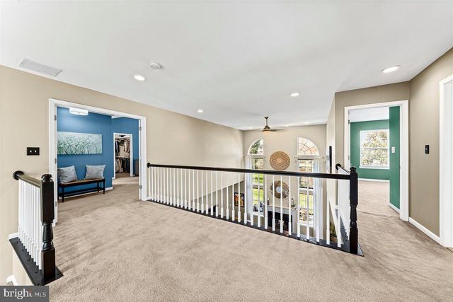 204 FOUR IN HAND CT, West Chester, PA 19382